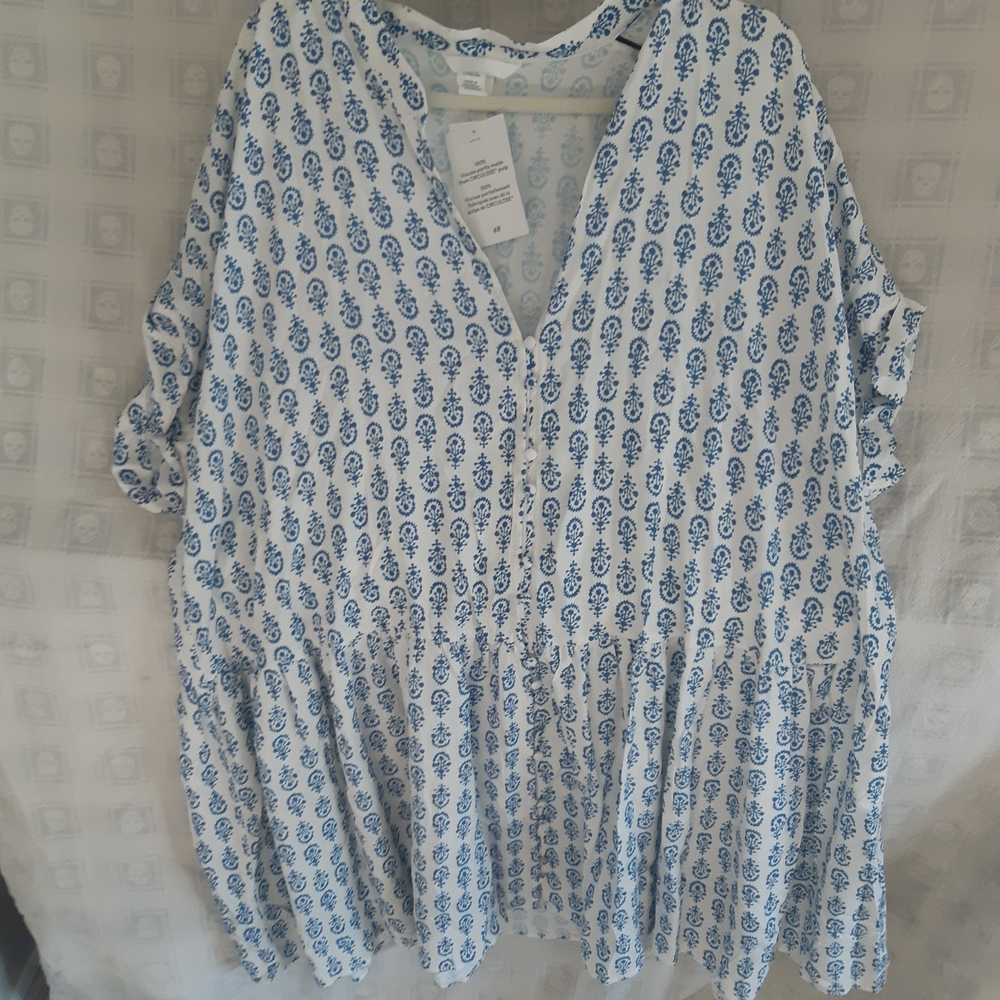 H&M Blue and White Patterned Blouse